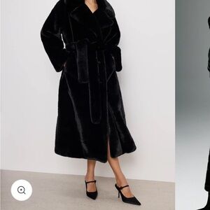 Good American Black Faux Fur Coat
